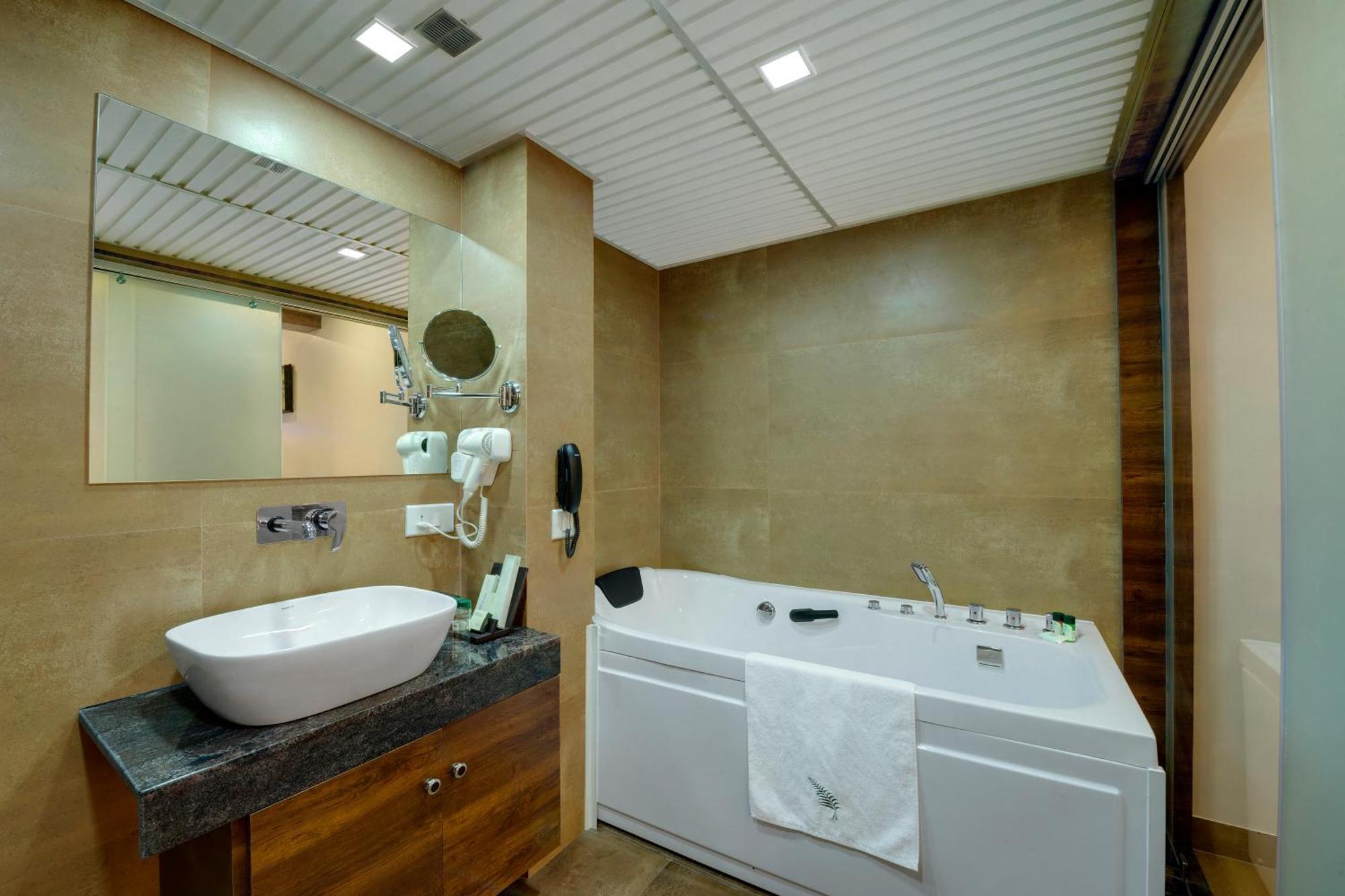 The Fern Residency, Bhuj Hotel Eksteriør billede